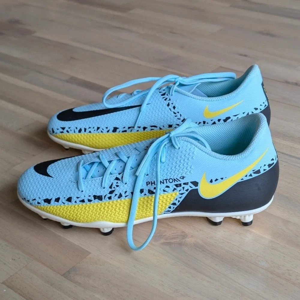 Nike‎ Phantom GT2 Club MG 'Glacier Ice Yellow Strike'Youth Size 5.5. NEW